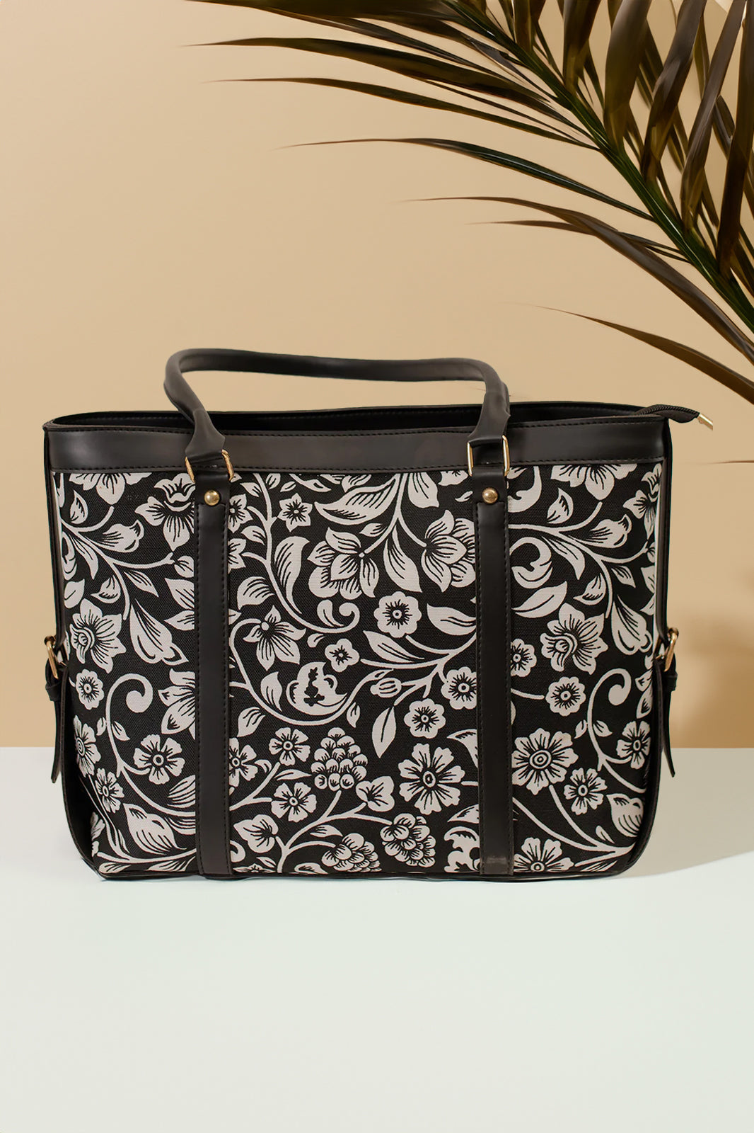 Trendy Canvas Tote Bag women Pakistan