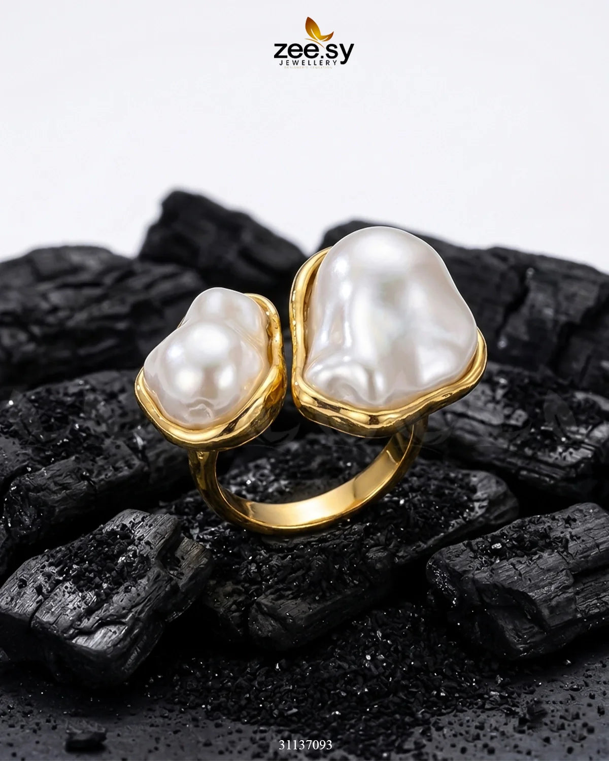 Classic Parisian Gilded Pearl Ring