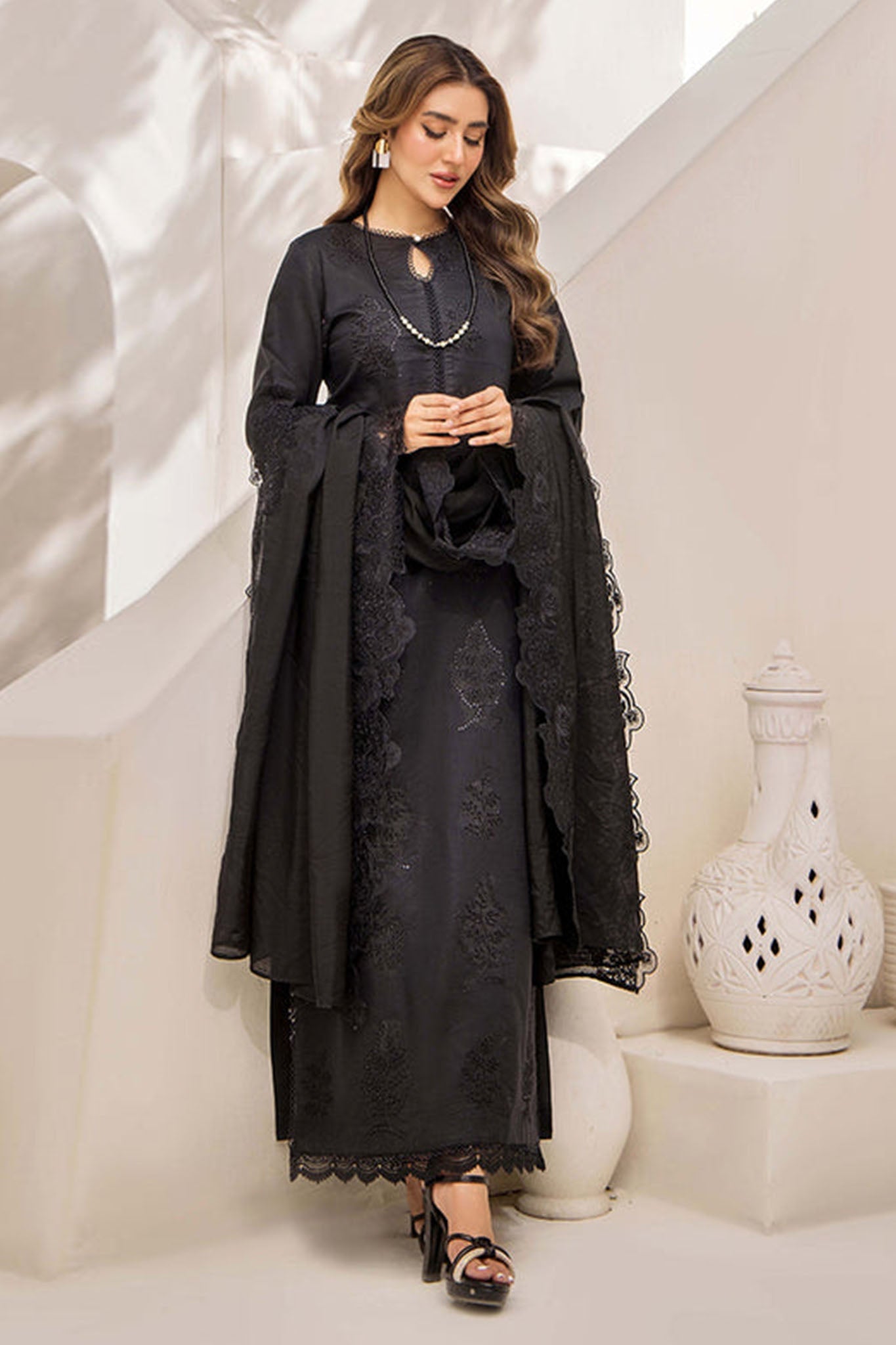 Baharan By Humdum Unstitched 3 Piece Emb Lawn Vol-02 Collection'2025-D-04