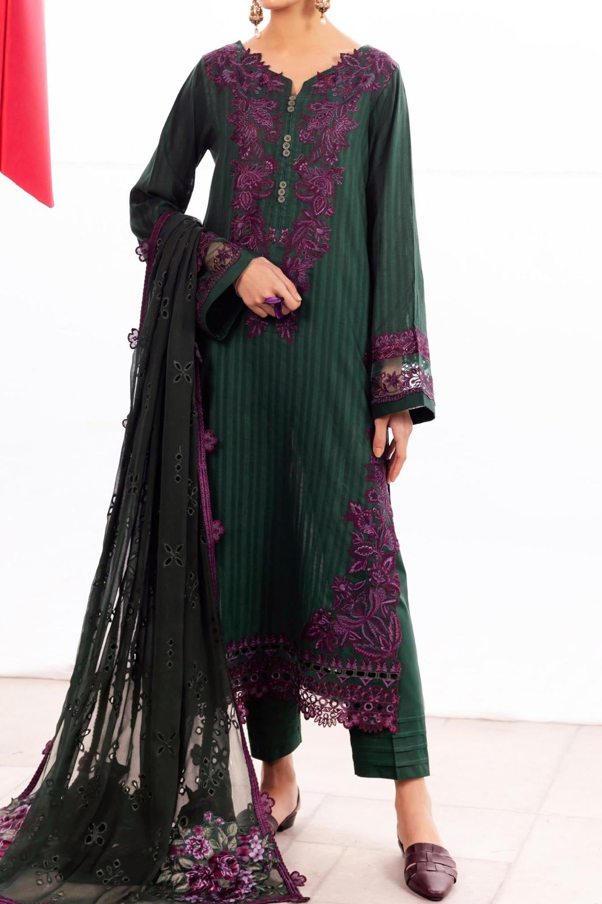 Dahlia by Iznik Unstitched 3 Piece Printed Lawn Collection'2024-DL-02-Whimsy