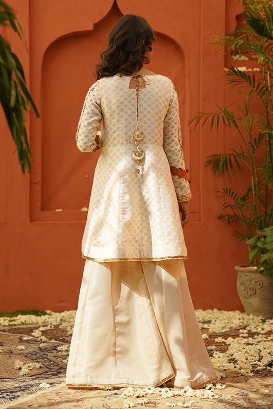 Bahara By Zaaviay Stitched Chambeli (Three Piece)