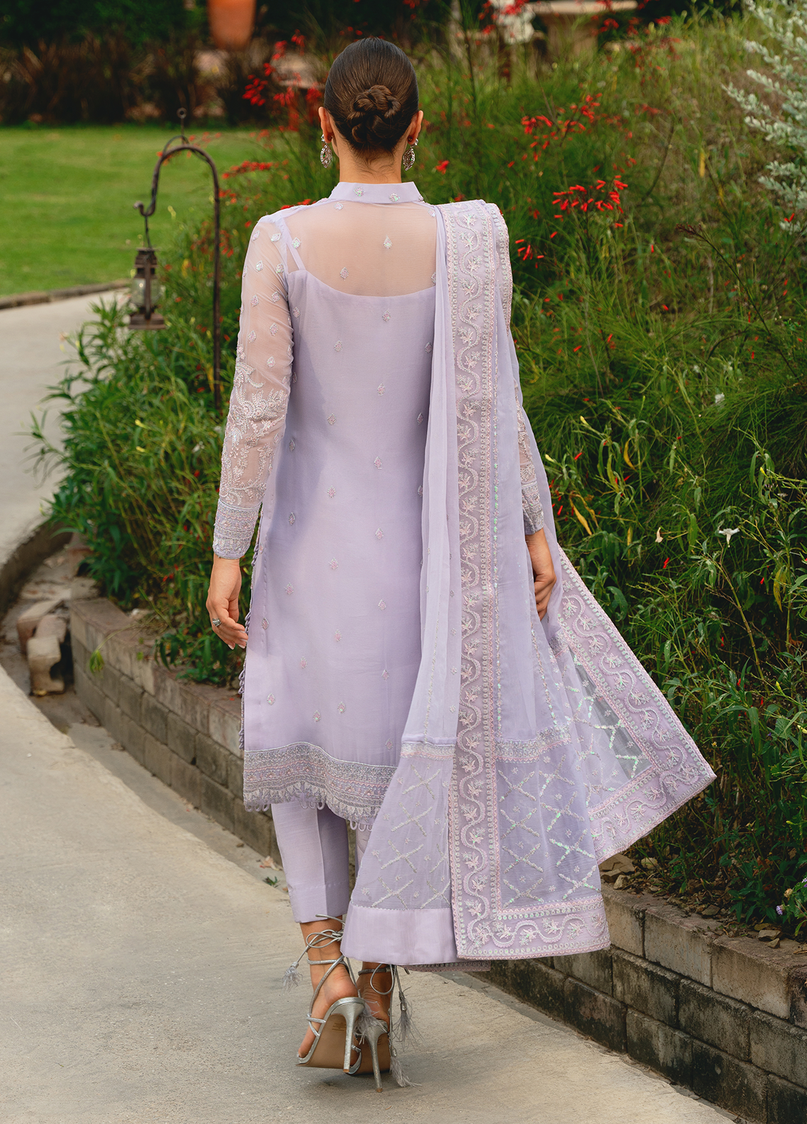 Gulaal Stitched 3 Piece Luxury Emb Pret Collection'2025-Ariya (GL-EP-2024-19)