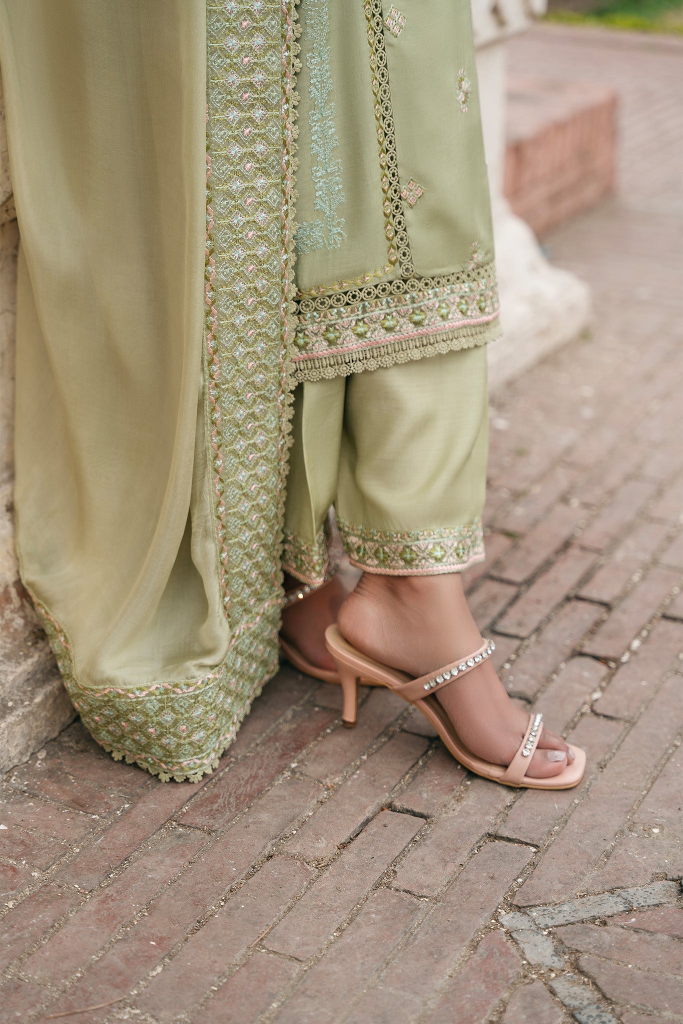 Festive Eid'25 By Mannat Clothing Stitched Collection-Mia