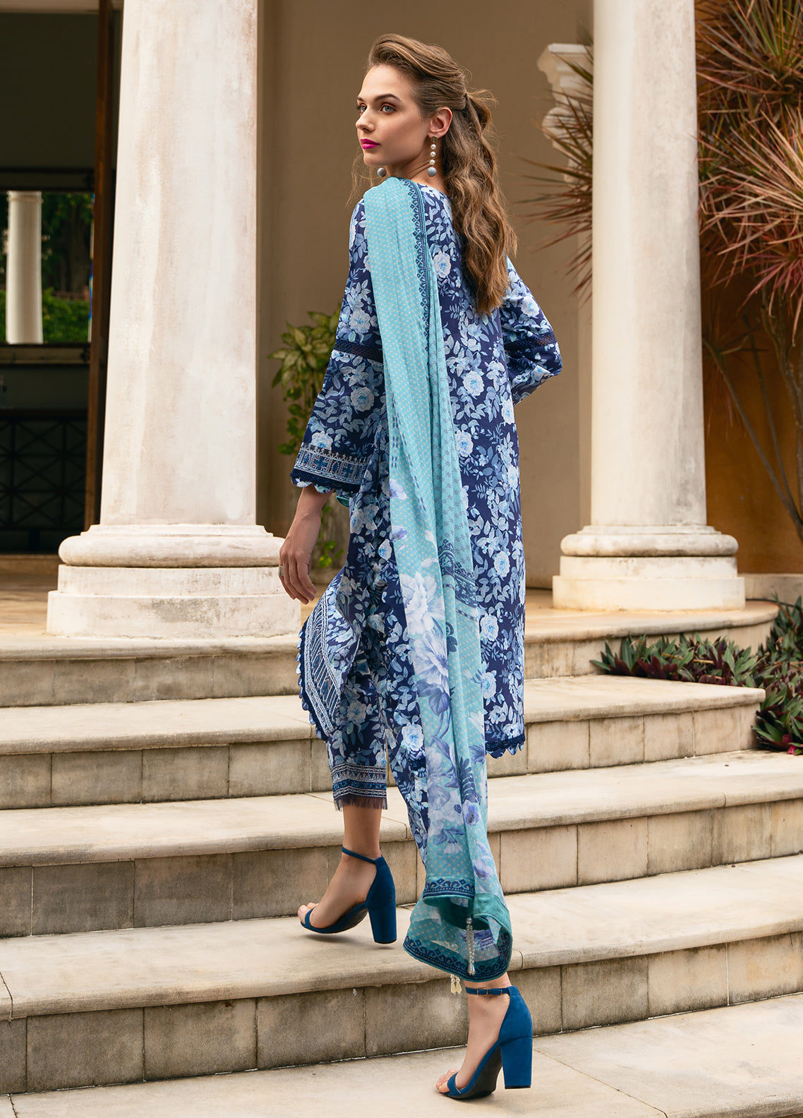 The Enchanted Garden By Gulaal Unstitched 3 Piece Luxury Lawn Collection'2025-OLVERA (GL-L-24V2-07)