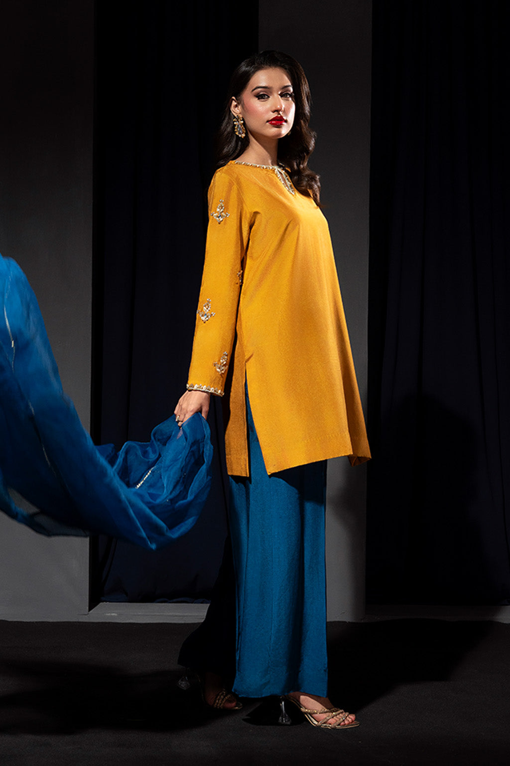 Zelina By Meeral Stitched 3 Piece Formals Collection'2025-HE-002