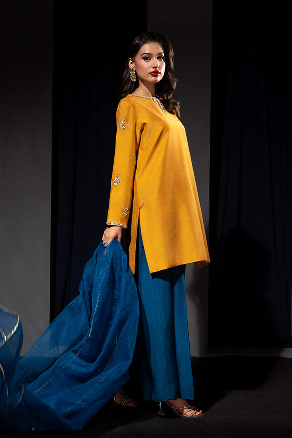 Zelina By Meeral Stitched 3 Piece Formals Collection'2025-HE-002