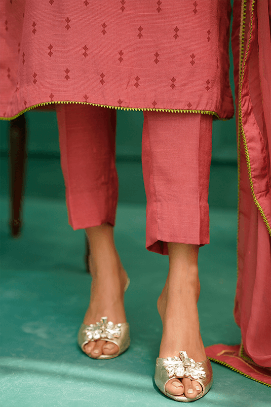 Zaaviay Stitched Eid Collection 2022  Maahru (Three Piece)