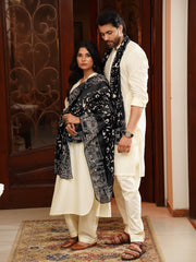 Tng By Md Stole Collection-Ishq ke Tukre Stole (Black)