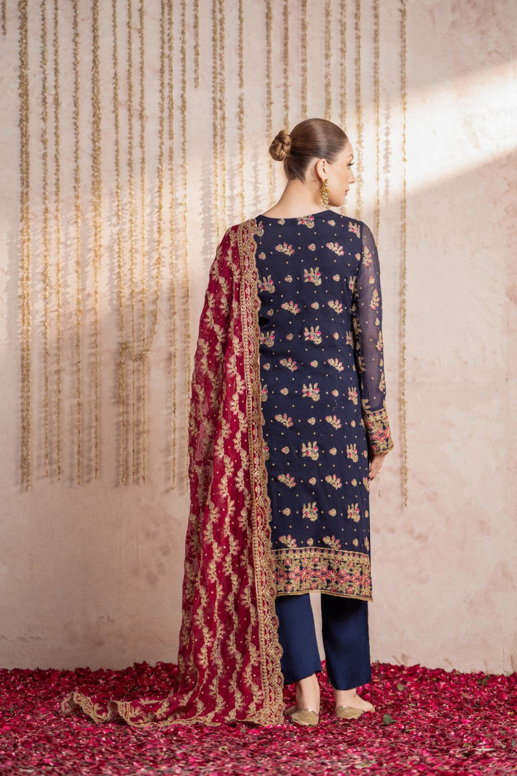 Pehli Nazar By Meeral Stitched 3 Piece Formals Collection'2025-Mushk
