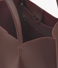 RTW Creation - Burgundy tote bag