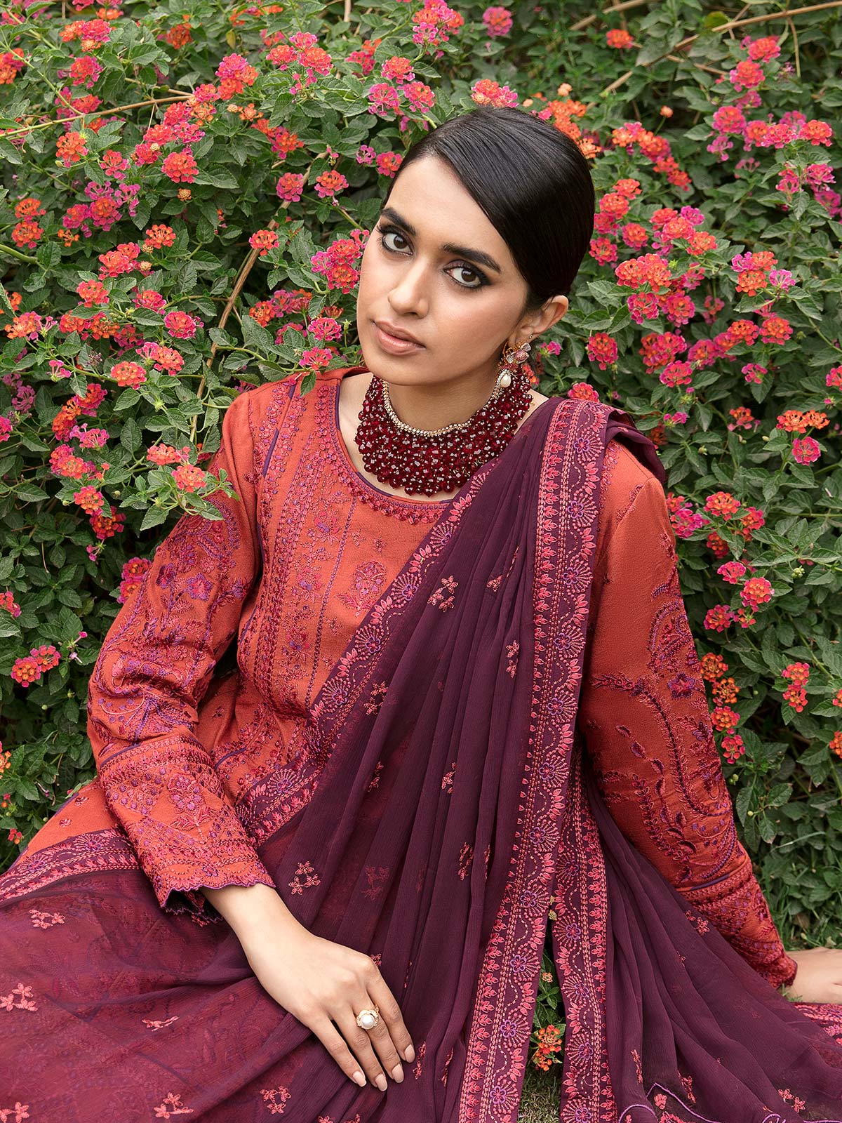 Gulaal Stitched 3 Piece Luxury Emb Pret Vol-01 Collection'2023-Nayaab - (GL-EP23V1-15)