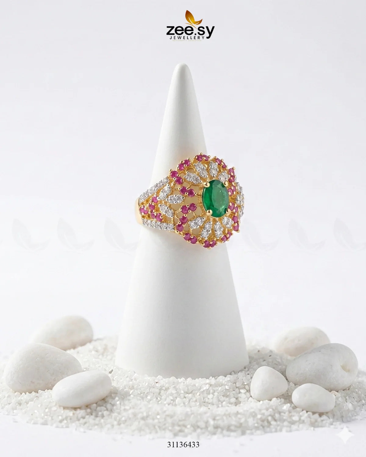 Elara Circle Bold Cluster Ring