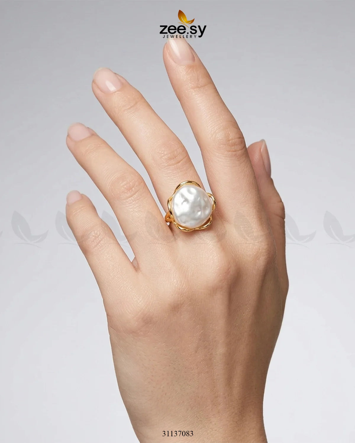 Ethereal Molten Gold Sea-Pearl Ring