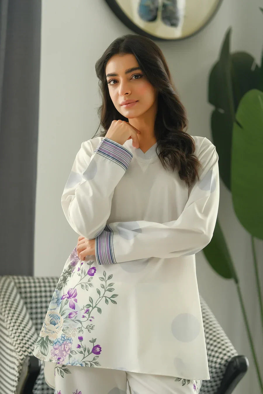 Yaaqot Stitched 2 Piece Lawn Collection-Sur Sabs Dgn # 08