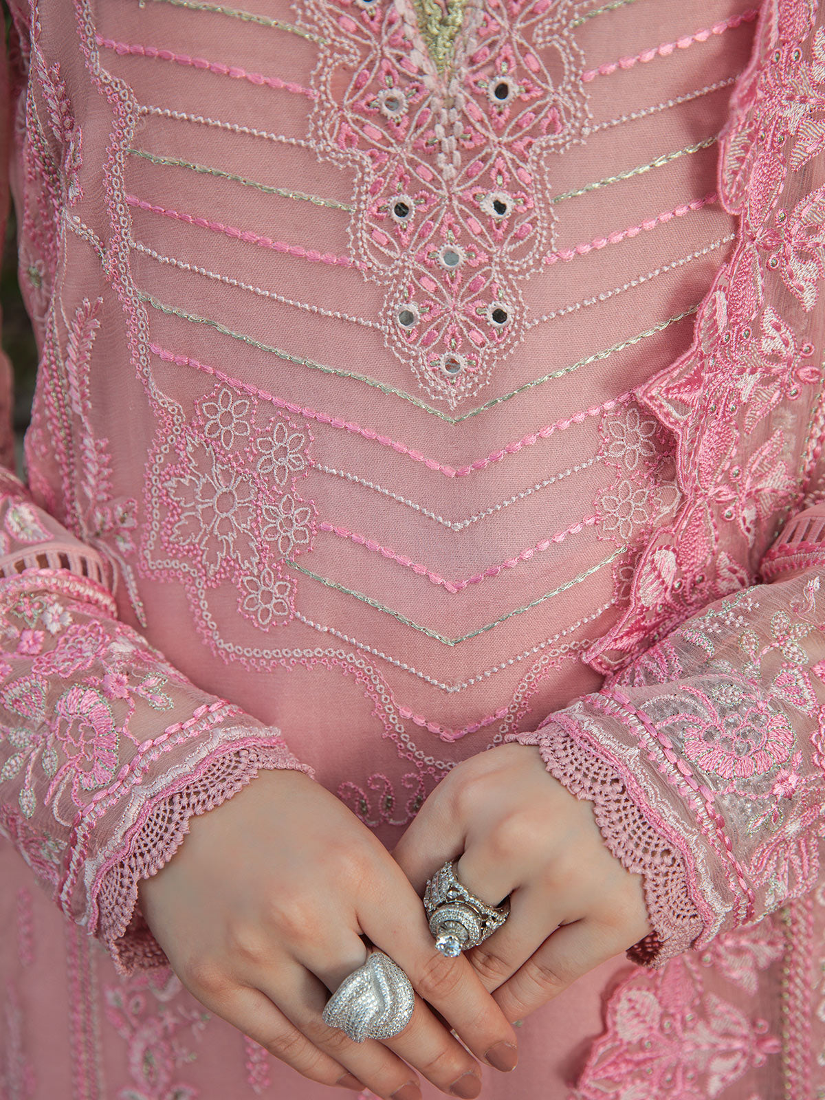 Gulaal Luxury Pret 2022-Roseline GL-EP-2022-06