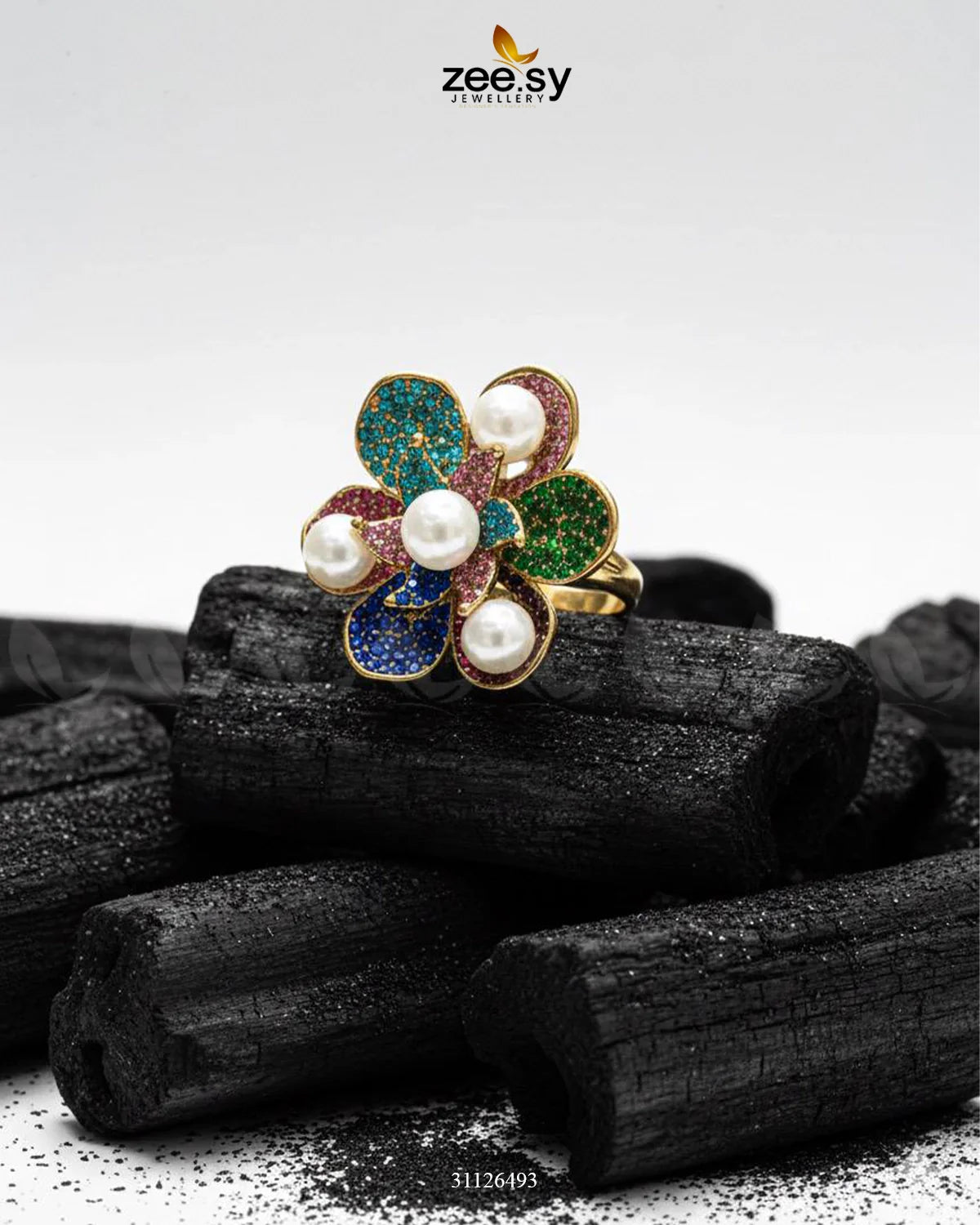 Garnet Lane Flower Ring - Zeesy Jewellery