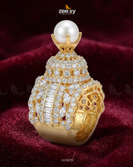 Zeesy-Glistening Statement Zirconia Ring