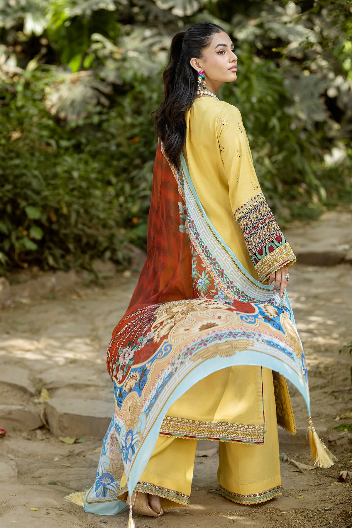 Jaan-E-Adaa By Imrozia Serene Unstitched 3 Piece Luxury Emb Lawn Collection'2025-IPL - 06 Tabassum