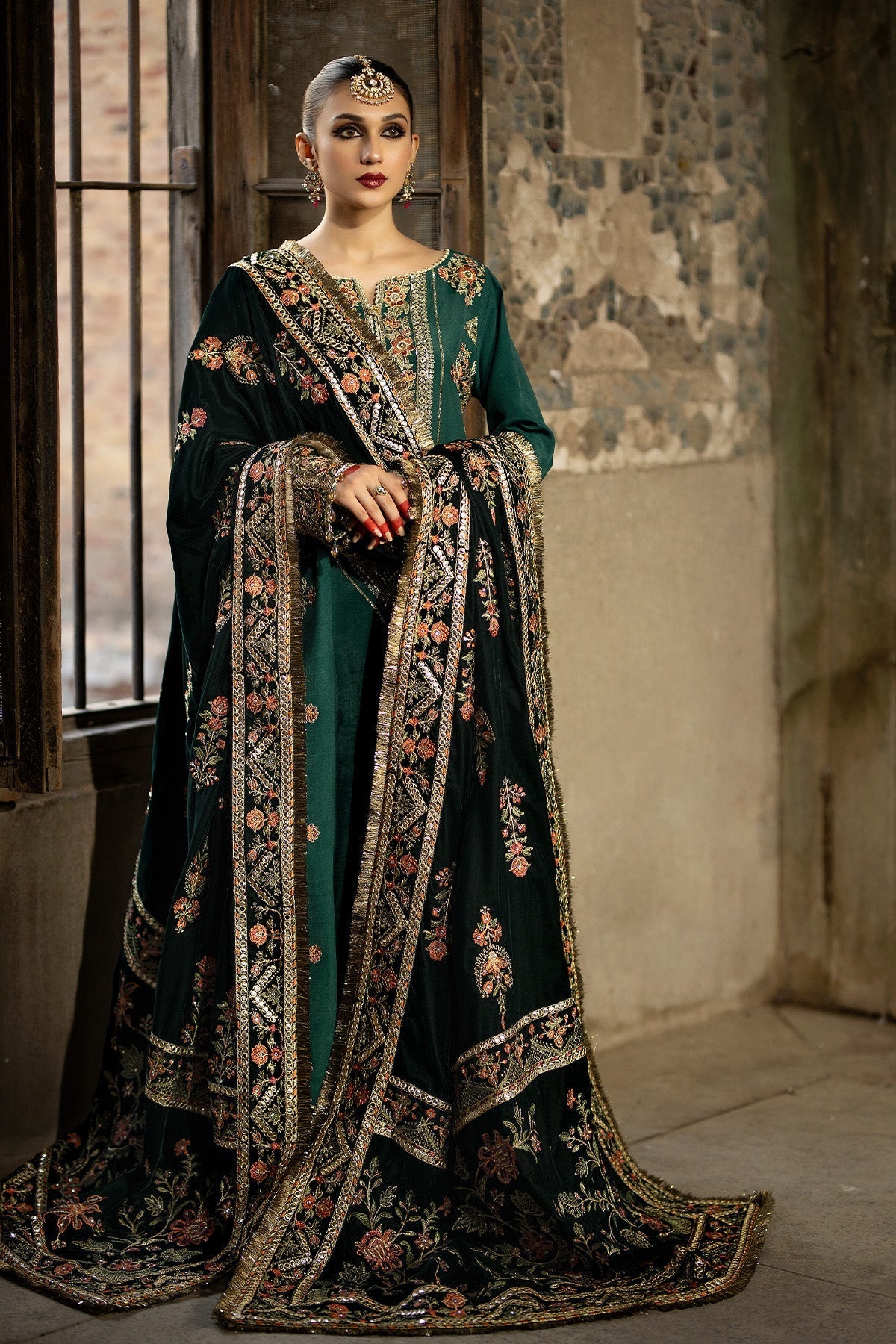 Imrozia Serene Velvet Shawl Collection'2025-ISS - 06
