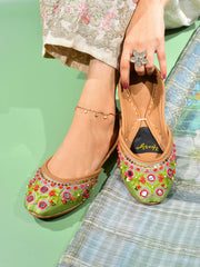 Heeriye Nora Women's Fancy Khussa
