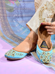 Heeriye Sur Women's Fancy Khussa