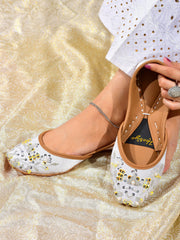 Heeriye Naina Women's Fancy Khussa