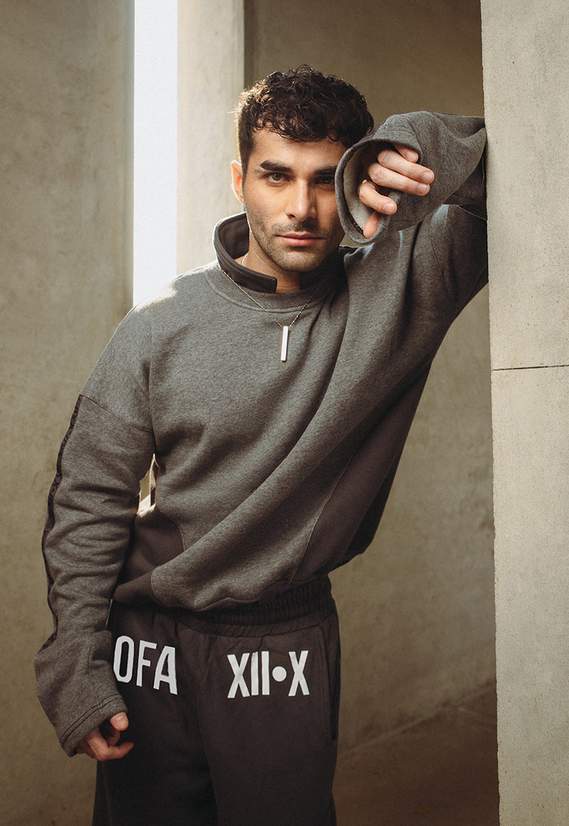 Asim Jofa  Western Wear Ajwpt-01 Unisex Collared Sweatshirt 1 Pc