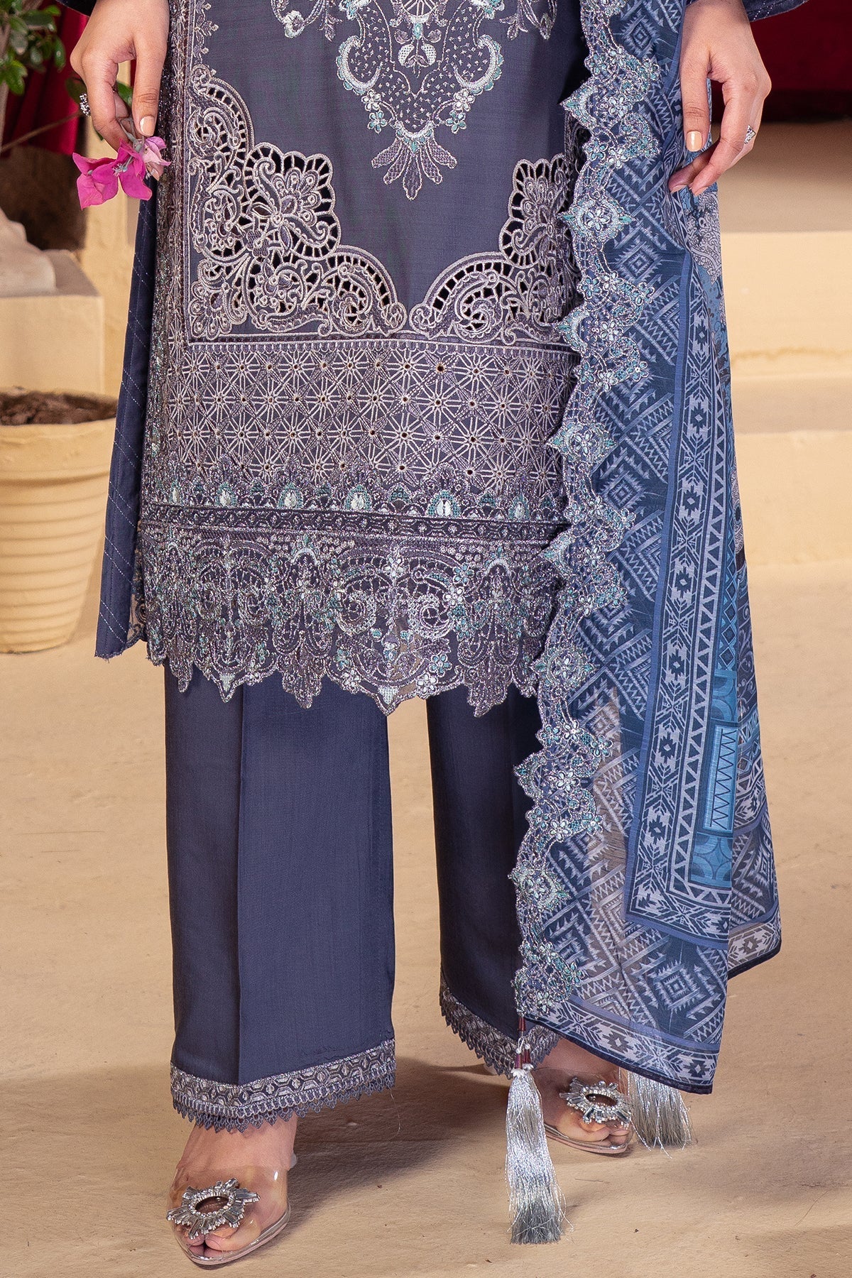 Raya By Imrozia Serene Stitched 3 Piece Winter Collection'2025-IP-119 Tiya