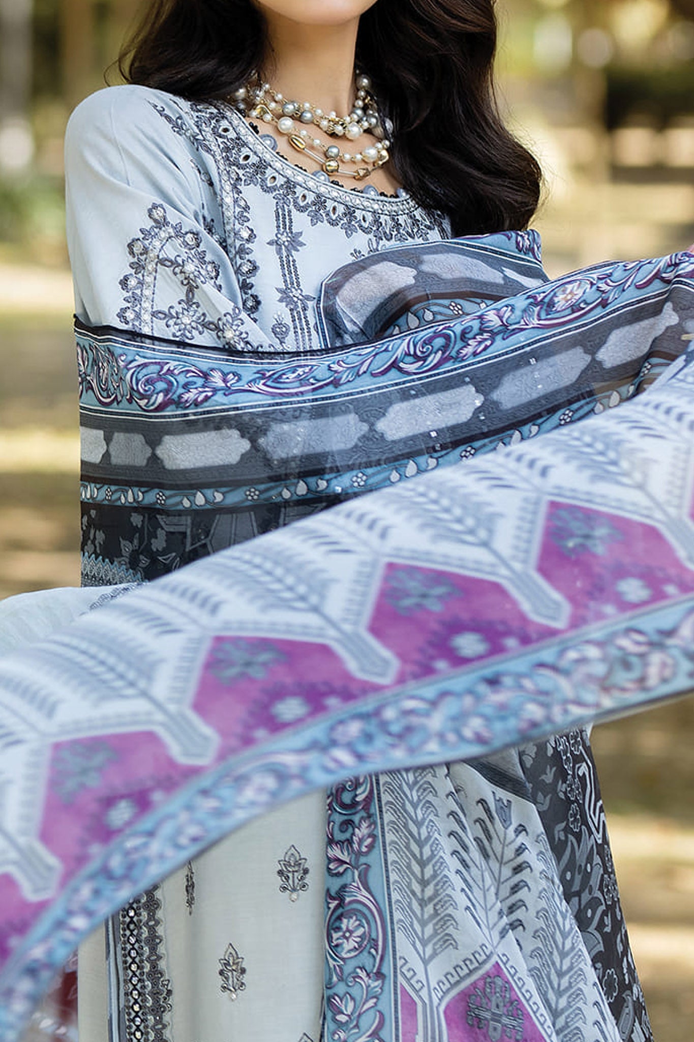 Jaan-E-Adaa By Imrozia Unstitched 3 Piece Luxury Emb Lawn Collection'2024-IPL-02-Rooh