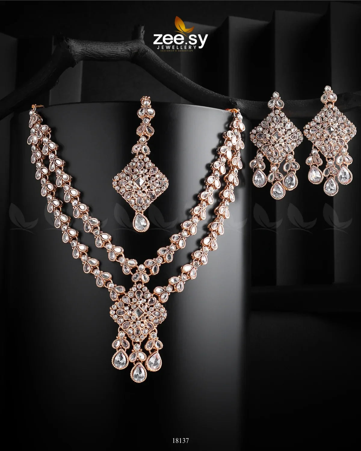 Juggan Necklace Set Golden White - Zeesy Jewellery