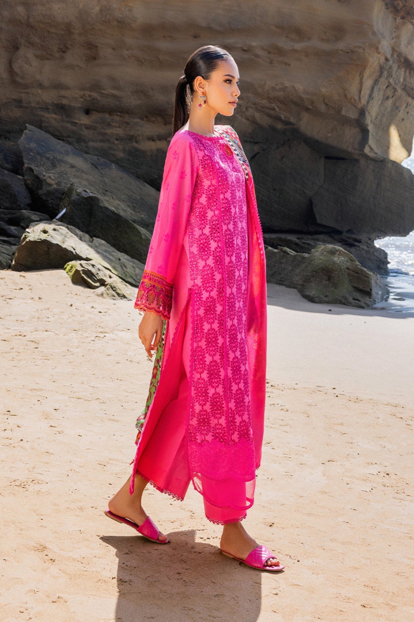 Zainab Chottani Unstitched 3 Piece Luxury Chikankari Collection'2024-06-A-Laali