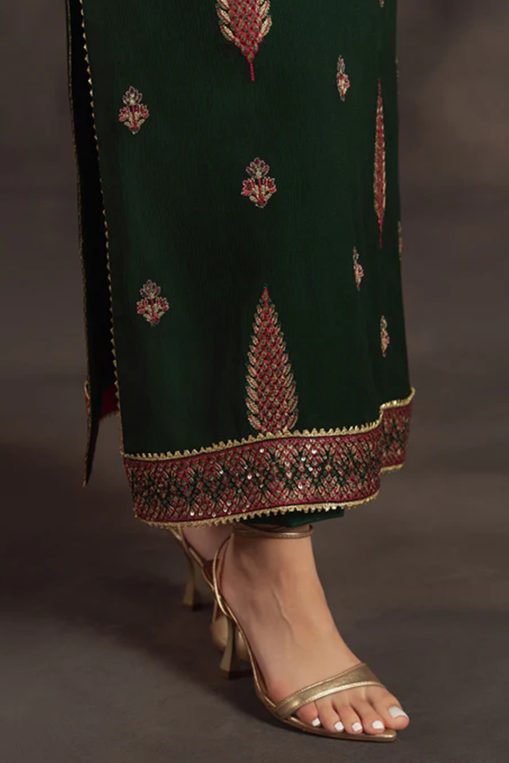 Meeral Stitched 3 Piece Luxury Formals Pret Collection'2025-Azra - Meeral Luxe