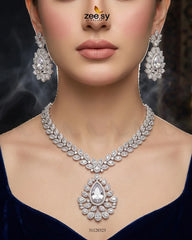 Zeesy-Leaf Teardrop Necklace Set