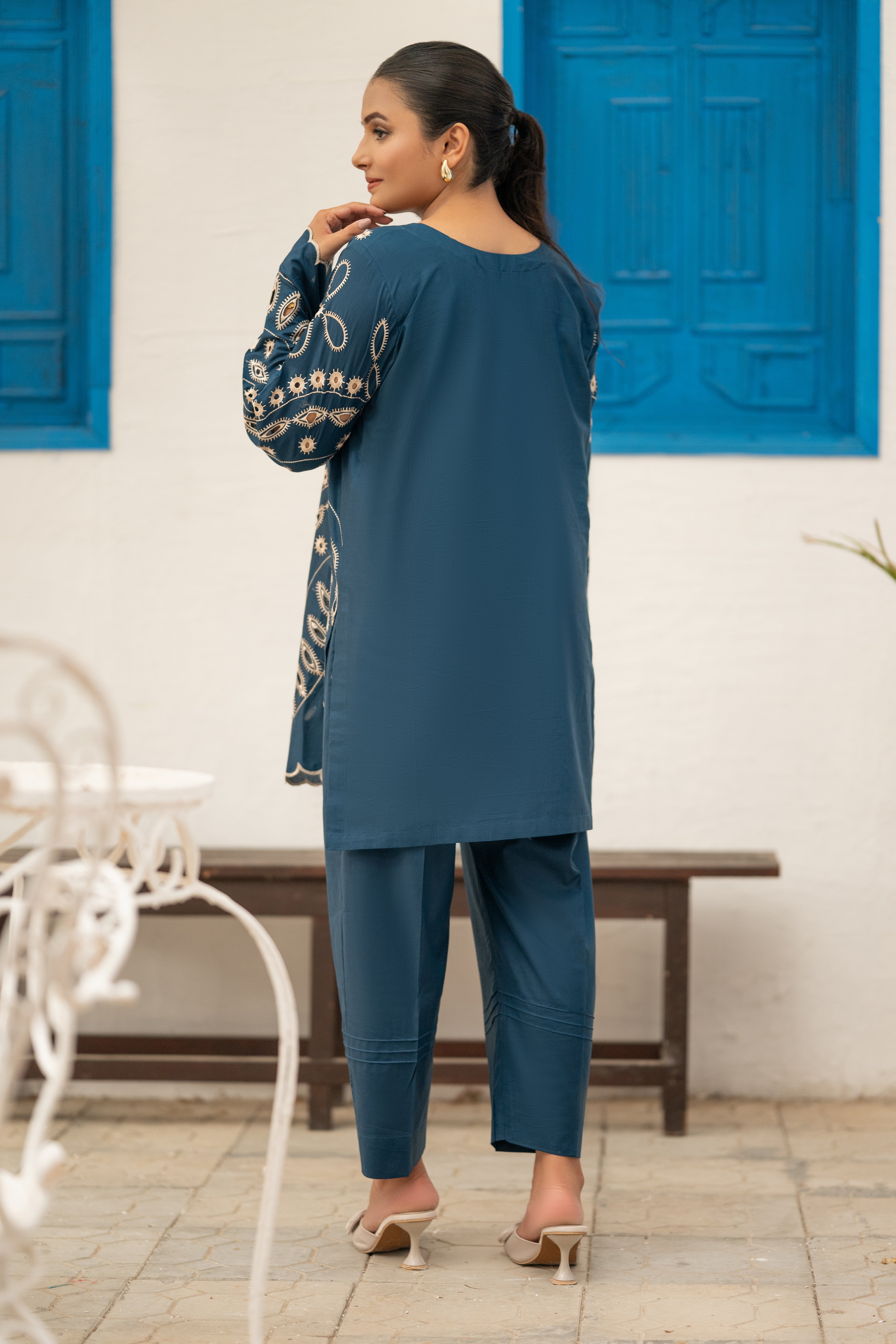 Umer Aayan Tulips  02Pcs Lawn Co-ords Sets