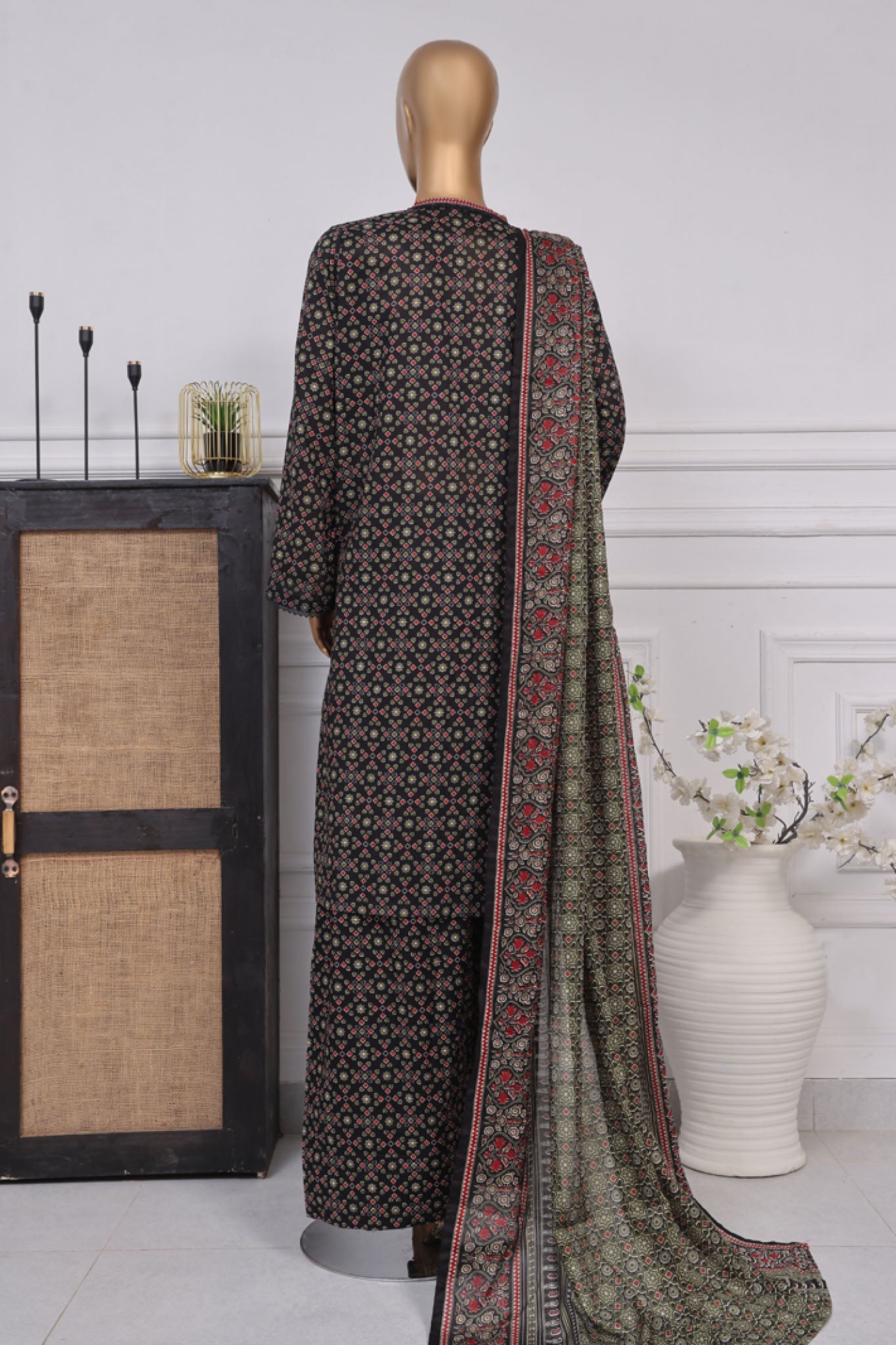 Bin Saeed Exclusive Printed Lawn With Farshi Shalwar Vol-03 Collection'2025-NSM-2146-Black
