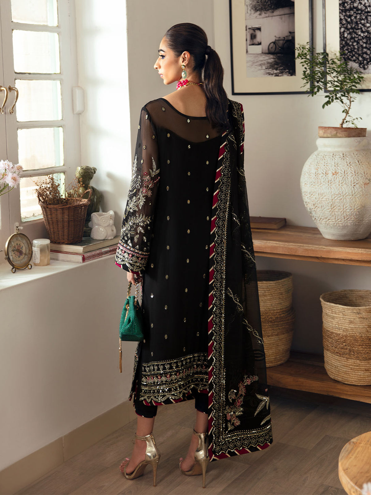 Gulaal Unstitched 3 Piece Emb Chiffon Vol-01 Collection'2023-Noir GL-EC-23V1-06