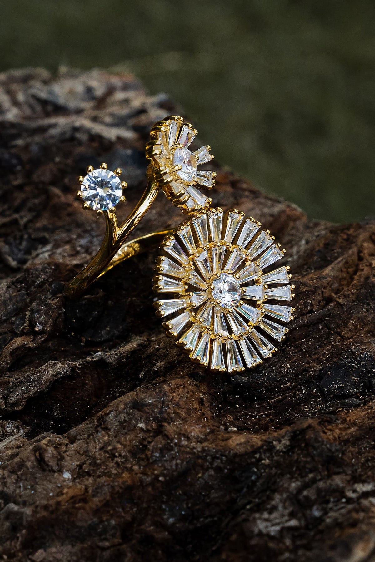 Zircons Cubic Rings Volume-01-OLJ 048-Golden