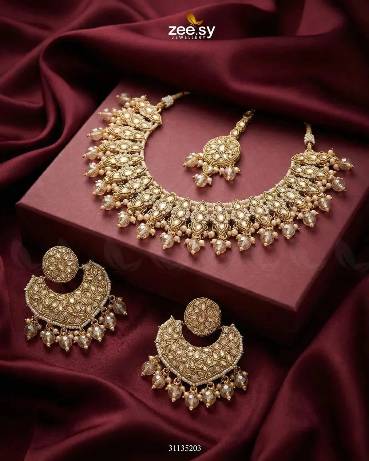 Pretty Bold Pearl Necklace Set