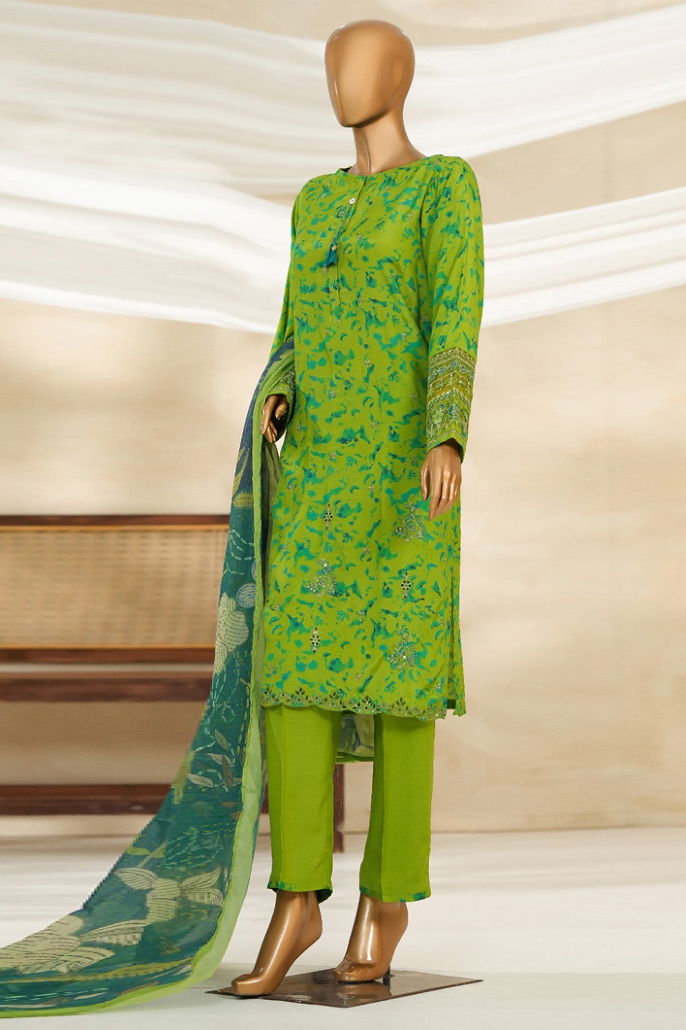 Majestic By HZ Stitched 3 Piece Emb Silk Collection'2025-RRE-111-Green