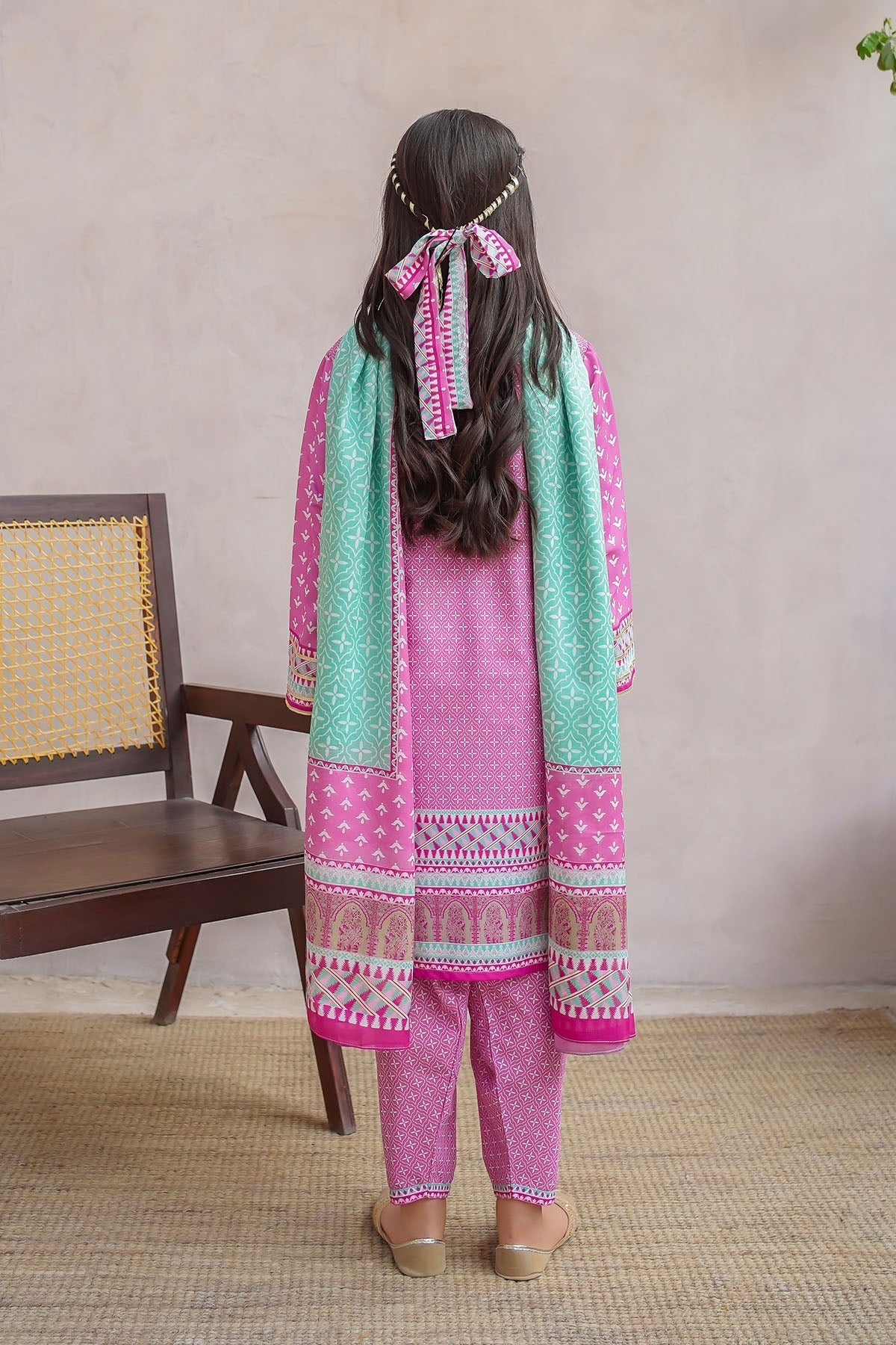 Ochre Clothing Girls Full Suits Swiss Lawn Digital Printed 3 Pc Suit