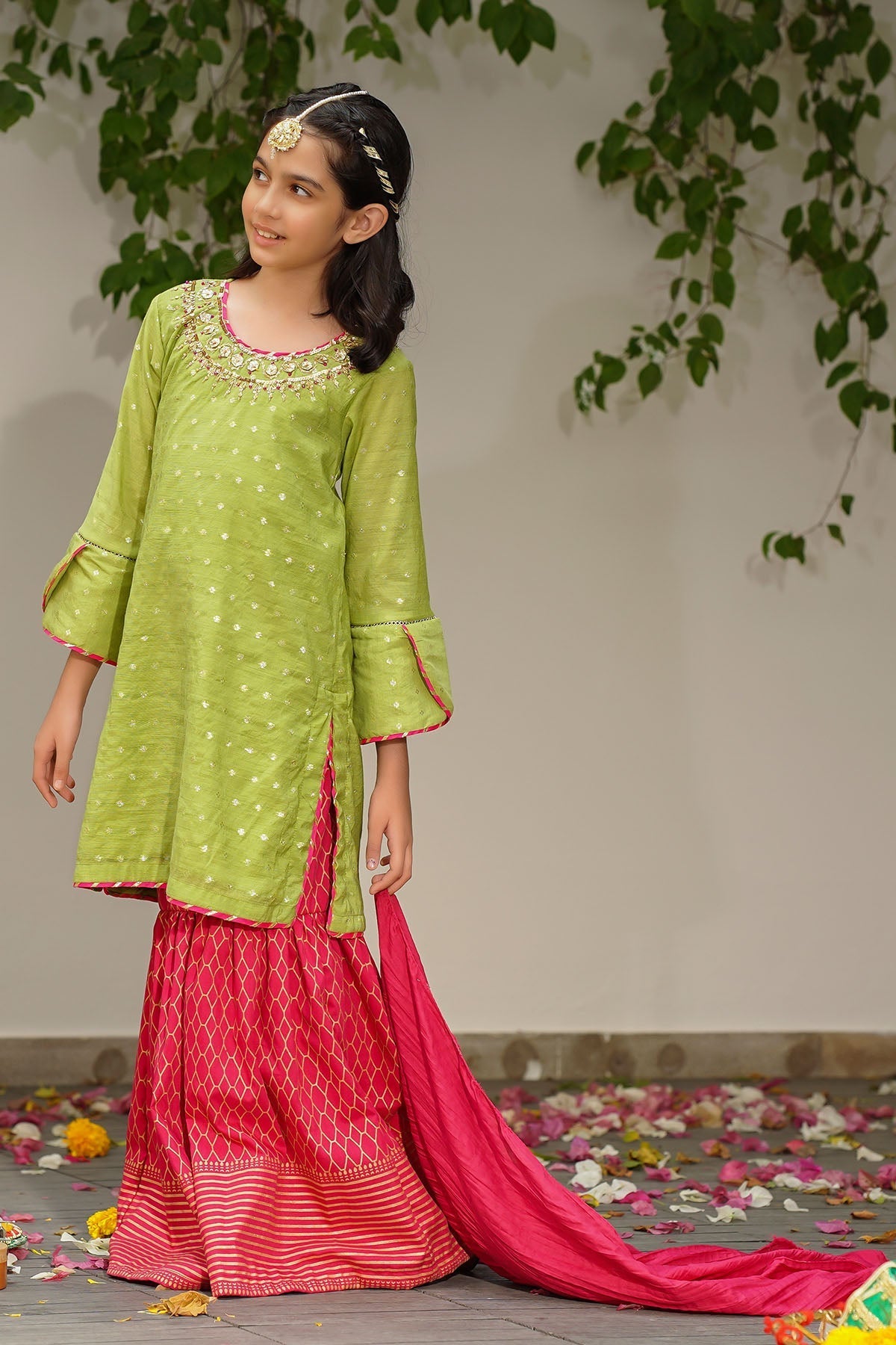 Ochre Clothing Slub Manar Hand Adda Work 3 Pc Suit Collection'2025-MHD-07