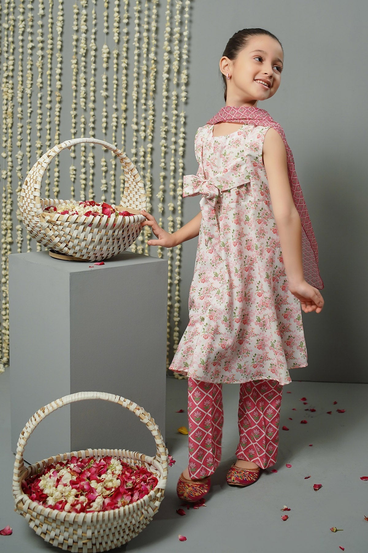 Swiss Lawn Digital Printed 3 Pc Suit - Wear Ochre