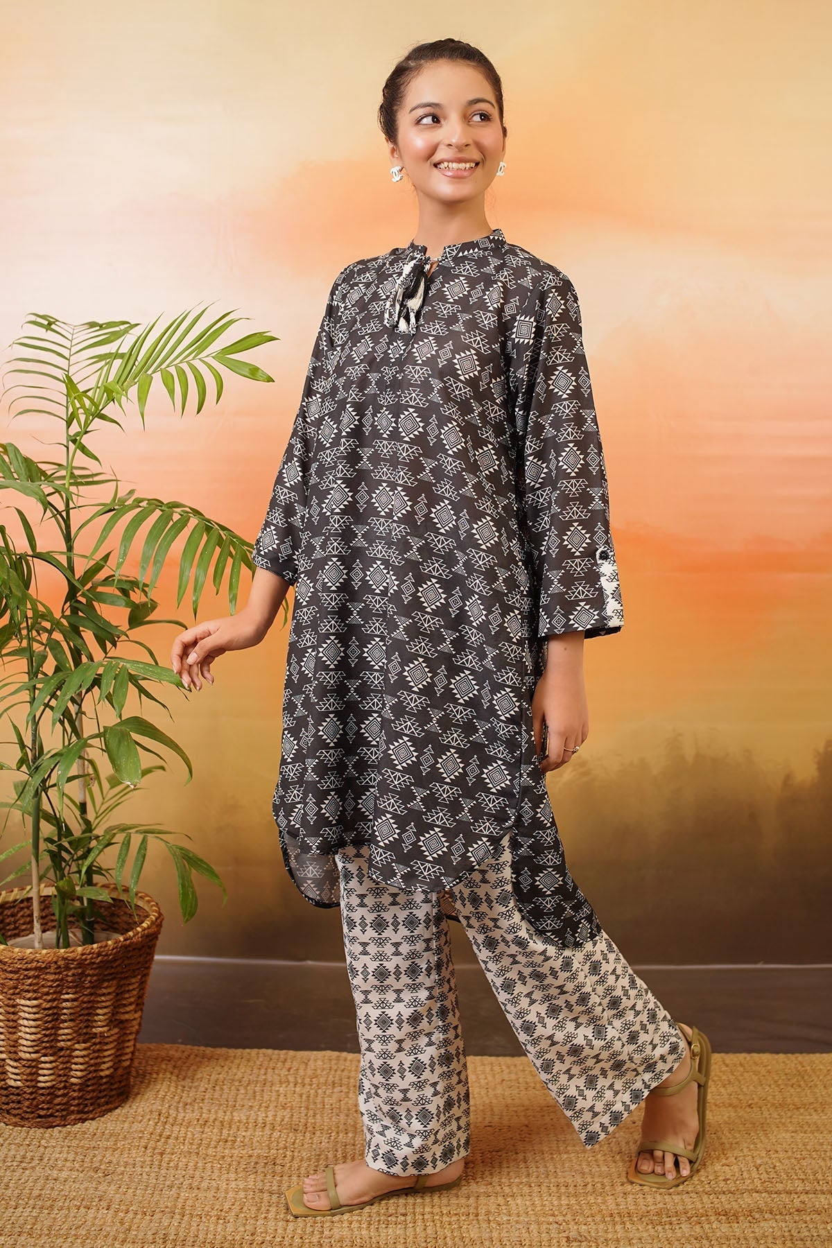 Swiss Lawn Printed 2 Pc Suit - Wear Ochre