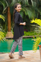 Ochre Clothing Girls Full Suits Georgette Hand Work 2 Pc Suit