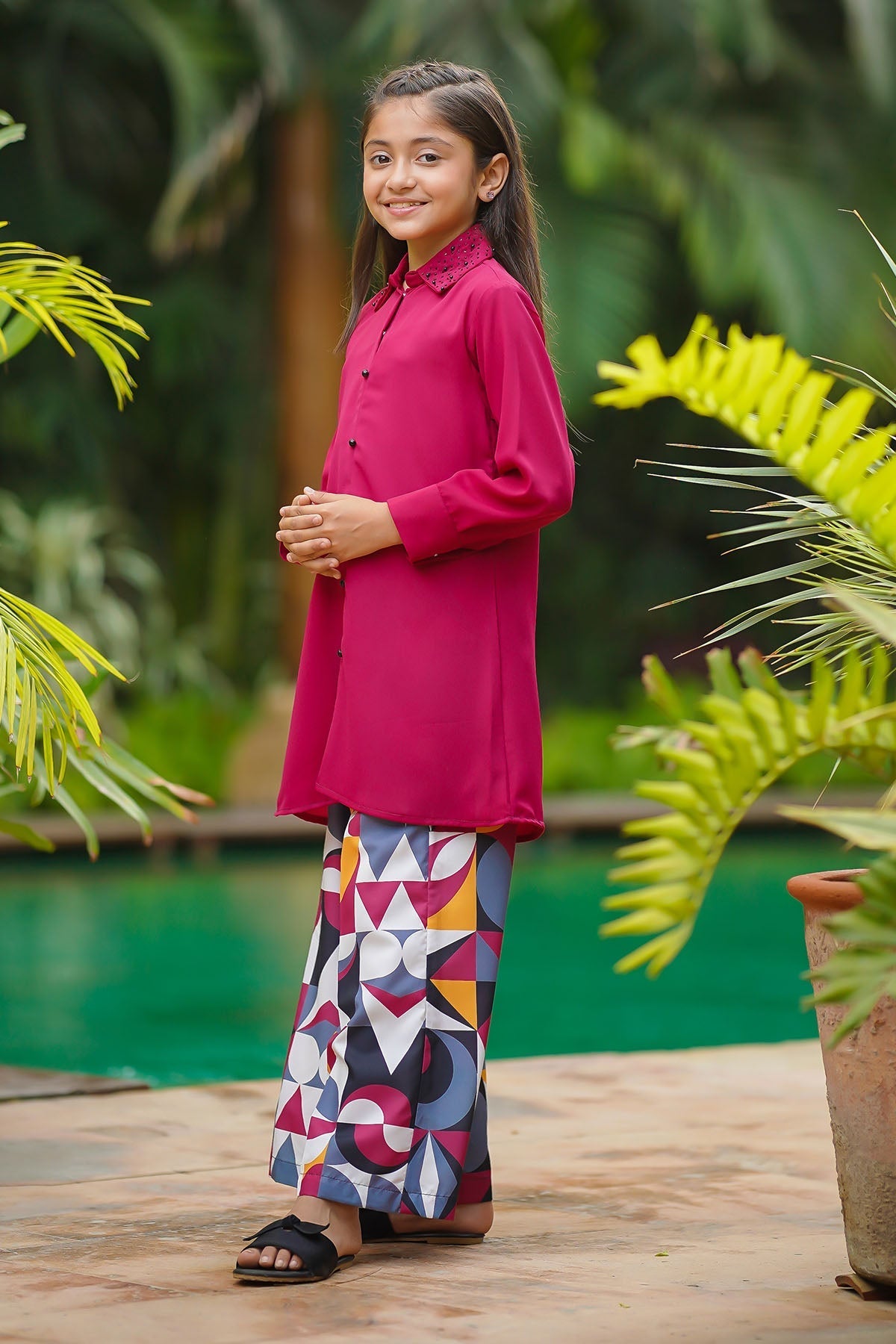 Ochre Clothing Girls Full Suits Georgette Hand Work 2 Pc Suit