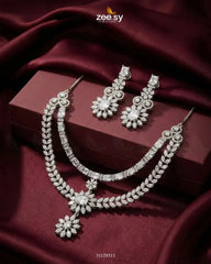 Winter Leaf Crystal Necklace Set