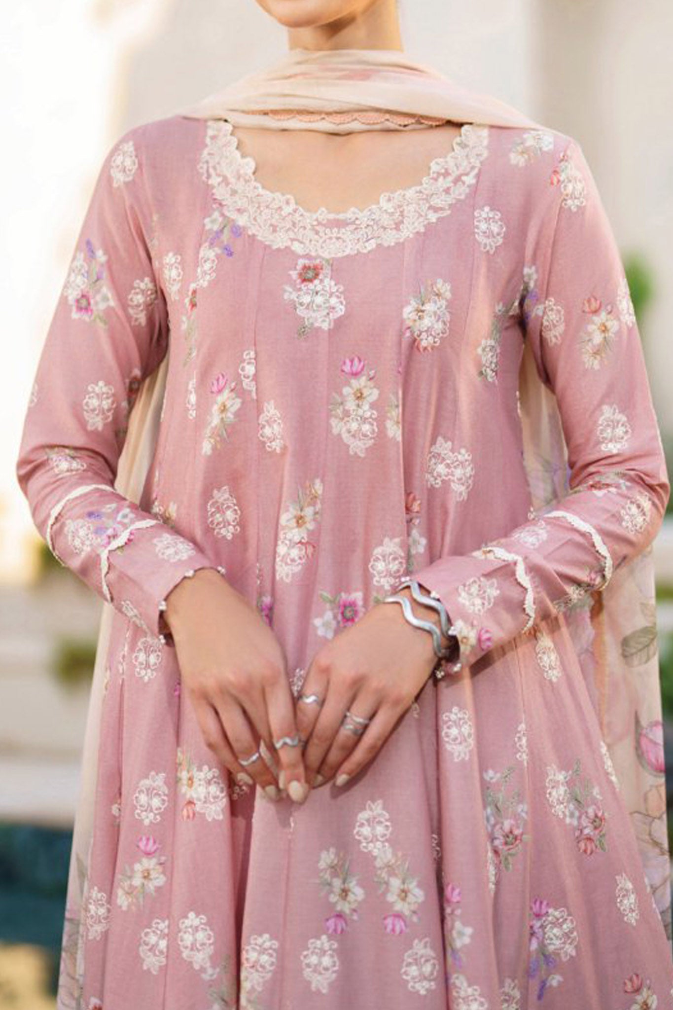Iznik Unstitched 3 Piece Festive Embroidered Lawn Collection'2024-SFL-08