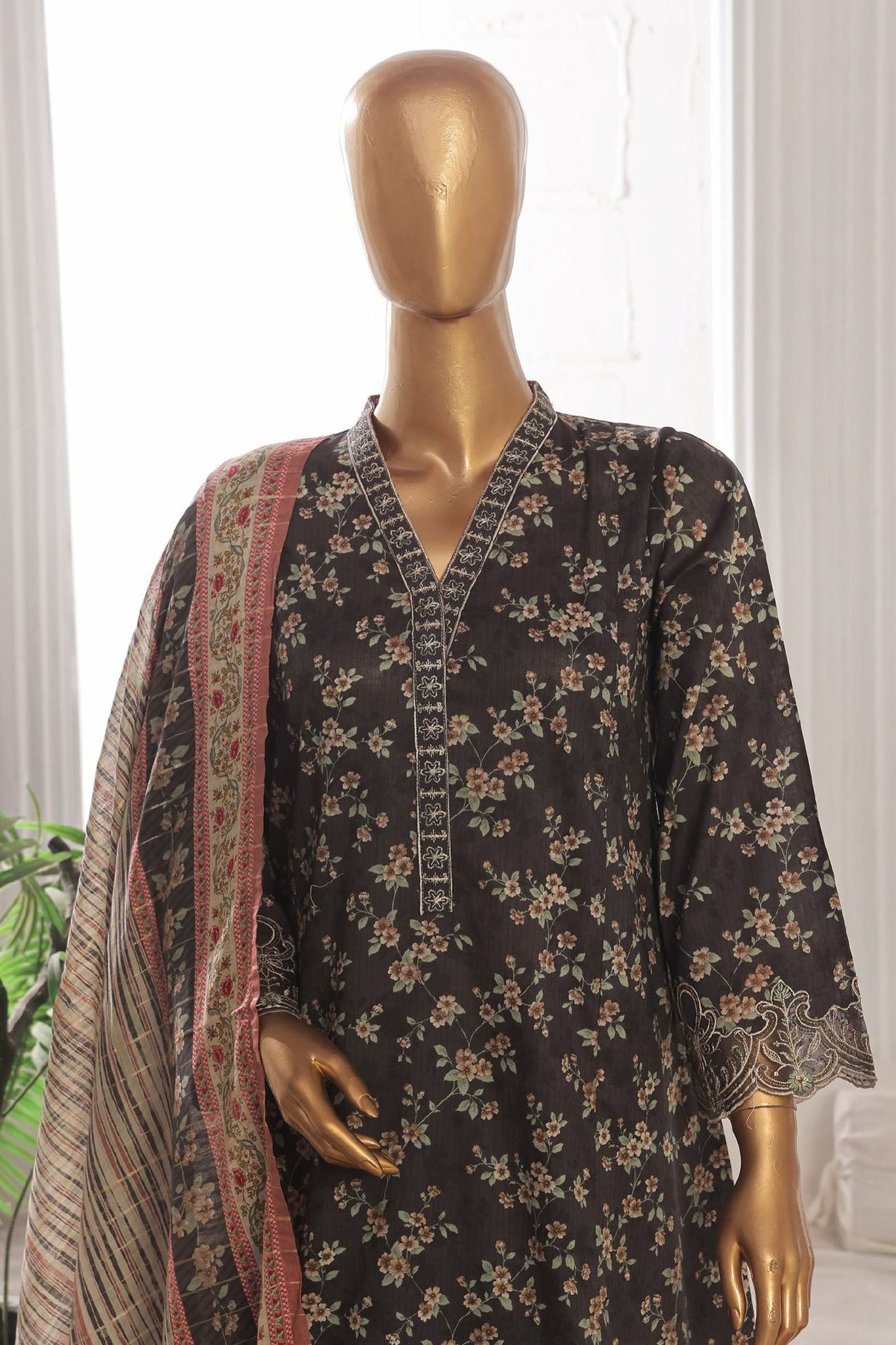 Bin Saeed Stitched 3 Piece Emb Lawn Frock Vol-03 Collection-SM-1641-Black