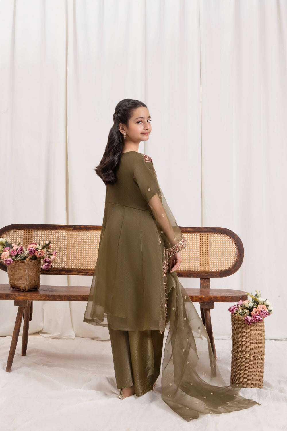 Khayat Stitched 3 Piece Kids Formals Collection'2025 Oilvea