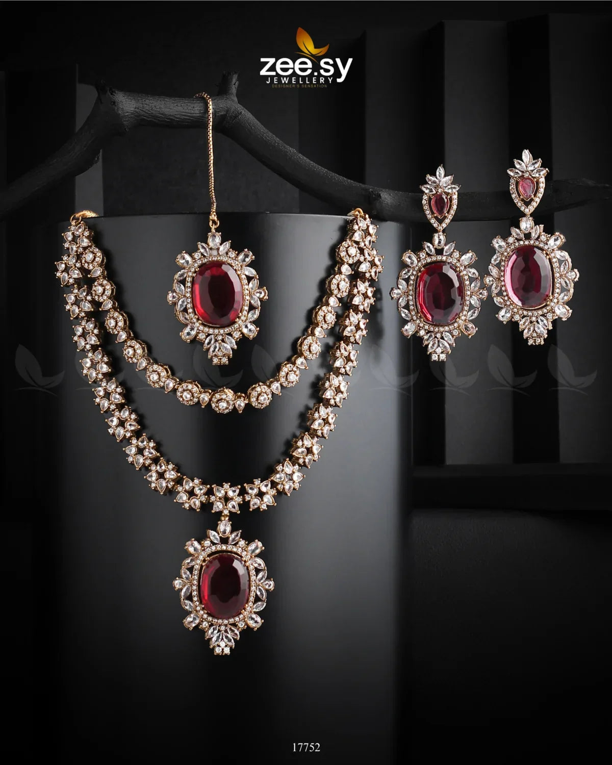 Treasure Necklace Golden Red - Zeesy Jewellery